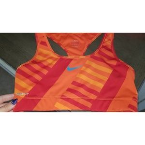 Nike Fit Sports Bra
